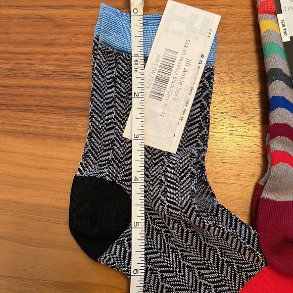 Socks NWT - Picture 6 of 6